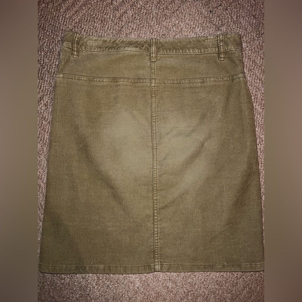 BUNDLE 5 for $50 👗👚
American Eagle Outfitters Tan Corduroy Pencil Skirt - Picture 3 of 3